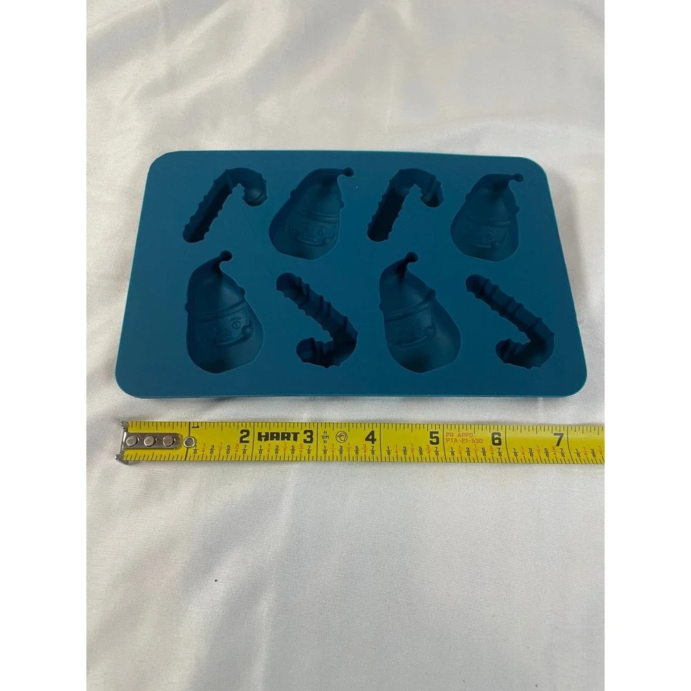 2 PC Silicone Mold Set Candy Chocolate Soap Gummy Star Penguin Tree Gingerbread